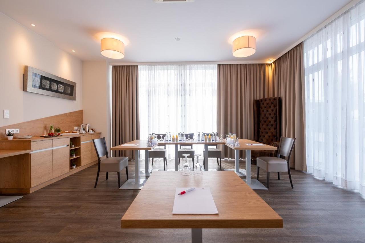 Amaro Hotel Bergkirchen  Extérieur photo