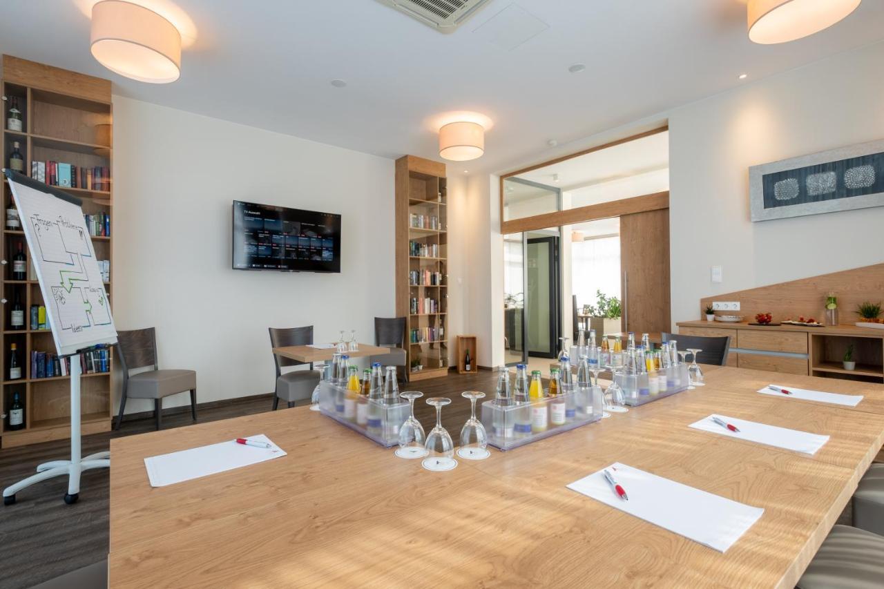 Amaro Hotel Bergkirchen  Extérieur photo